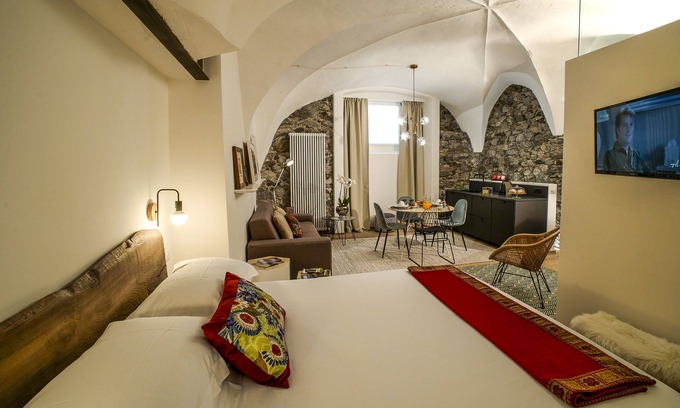 Chiavenna Apartment | Palazzo Giani - Caurga Apartment