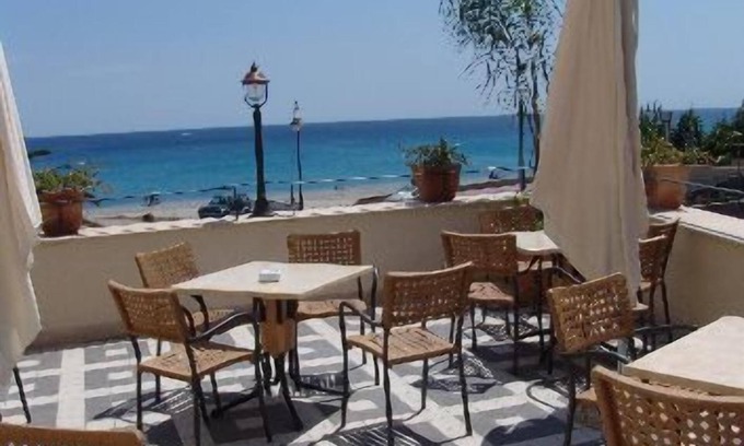 Bovalino Marina Apartment | Palazzo Reginella Residence Hotel