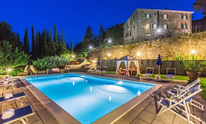 Ripoli Villa | Palazzo Rosadi - Luxury Villa Rental with private swimming pool in Monterchi, Tuscany