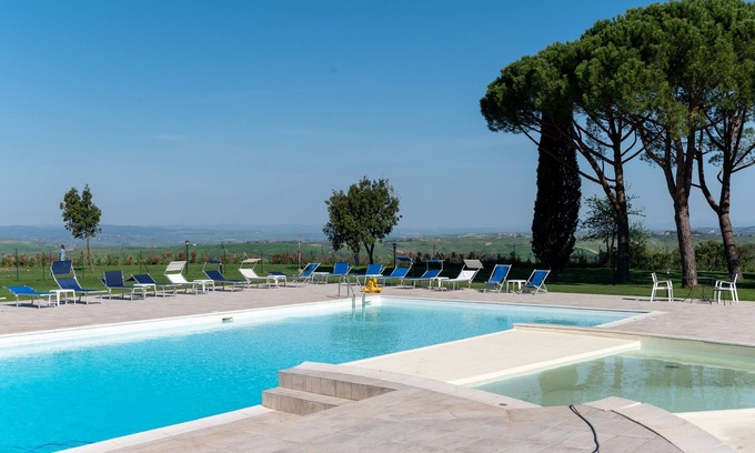 San Quirico d'Orcia Hotel | Palazzuolo