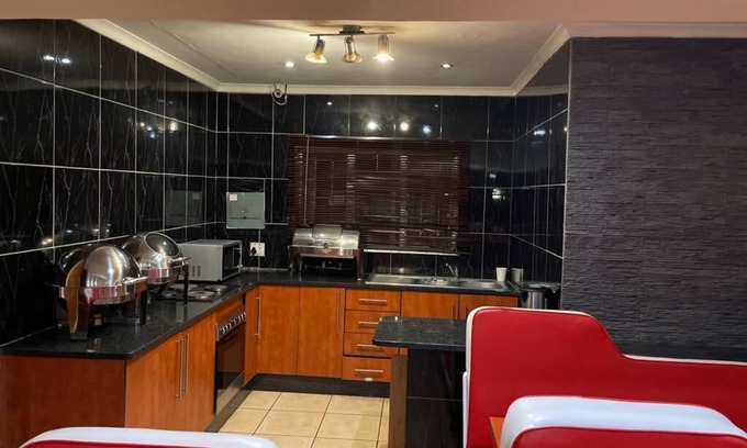 Rustenburg Bed & Breakfast | Pale Bohemia Bed and Breakfast