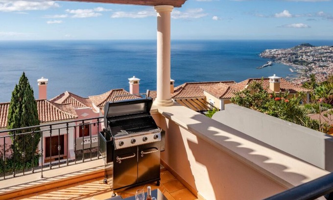 Sao Goncalo Villa | Palheiro Village villa, priv pool | Palheiro Ocean