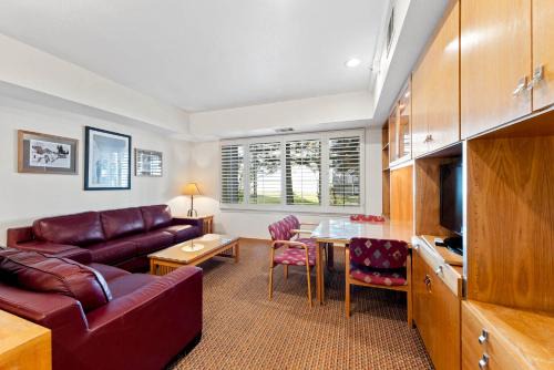 Olympic Valley Apartment | Palisades Tahoe Lodge Rentals Studio #115