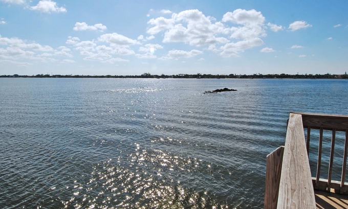Palm Beach House | Palm Beach 1 Bedroom w/ Surrounding Water Views