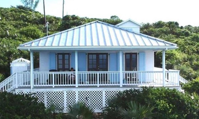 Gregory Town House | Palm Bluff by Eleuthera Vacation Rentals
