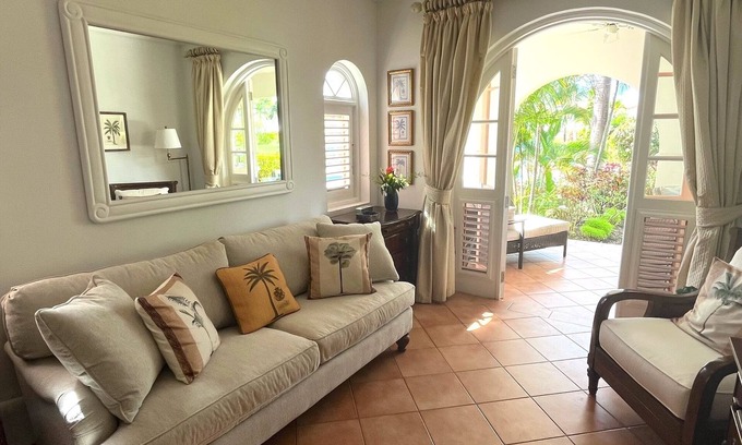 Mount Standfast Condo | Palm Breeze Condo, Sugar Hill near Holetown - Beach Club Membership