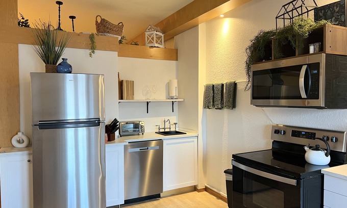 Palm Coast Condo | Palm Coast Sun & 4 Min. to Ocean