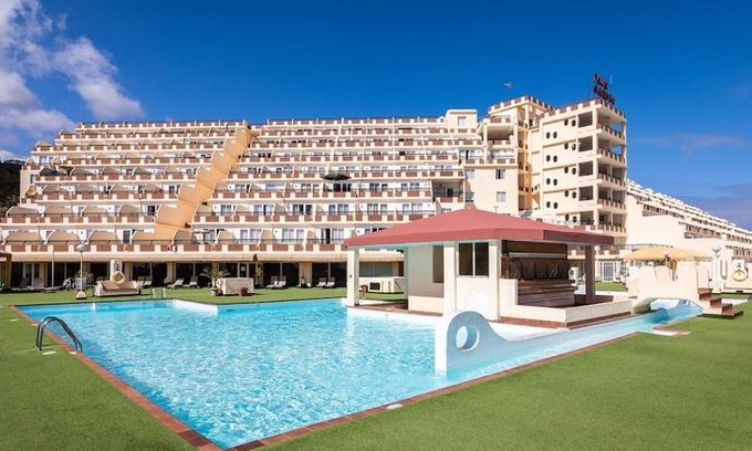 Morro Jable Apartment | Palm Garden with sea views to the beach, pools