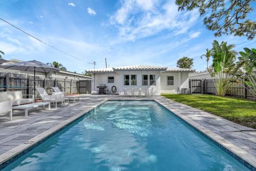 Poinsettia Heights House | Palm Haven