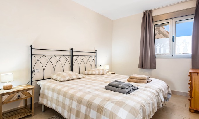 Palm-Mar Apartment | PALM March APARTMENT POOL VIEW