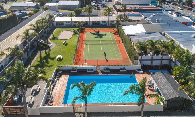 Whangamata Hotel | Palm Pacific Resort & Motel
