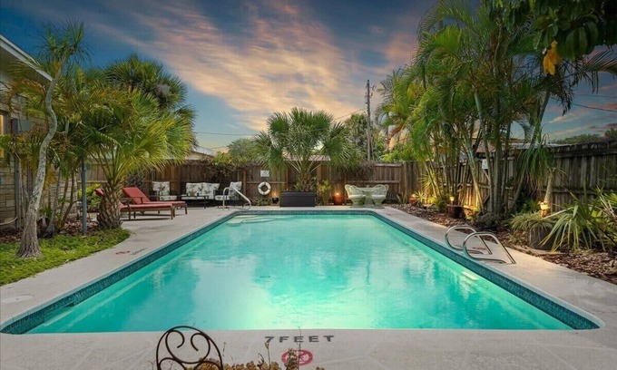 Historic Downtown Melbourne House | Palm Paradise - Lush Pool, Walk DNTN 3br