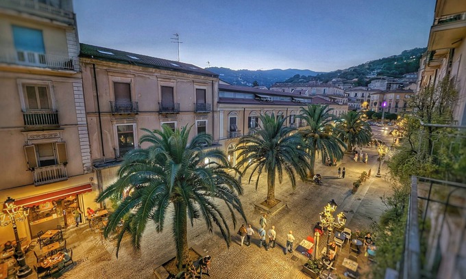Lamezia Terme Apartment | Palm Residence - Luxurious and high-tech downtown apartments.
