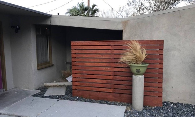 Palm Springs Apartment | Palm Springs studio only 10 mins to downtown