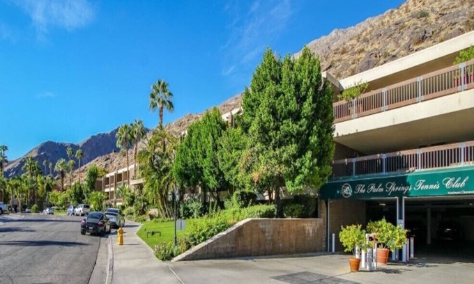 Historic Tennis Club Resort | Palm Springs Tennis Club - Downtown Palm Springs