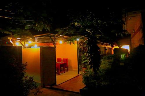 Fort Portal Hotel | Palm Star Motel