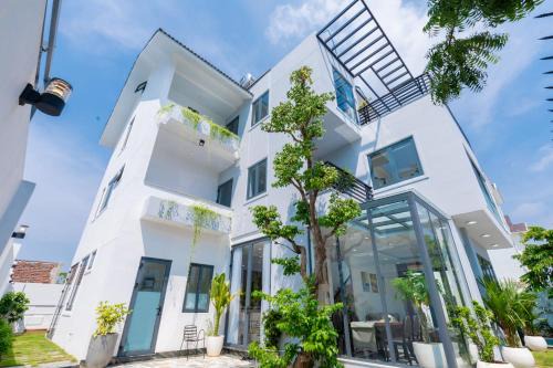Vung Tau Villa | Palm Villa 31 - 8 Phòng Ngủ Khu Nghĩ Dưỡng Cao Cấp
