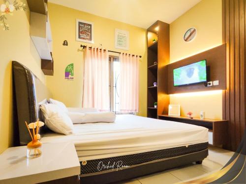 Klaten Selatan House | Palma Orchid Room Klaten