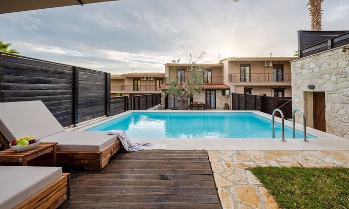 Nea Skioni Villa | Palmrise Luxury Villas - Helios Villa