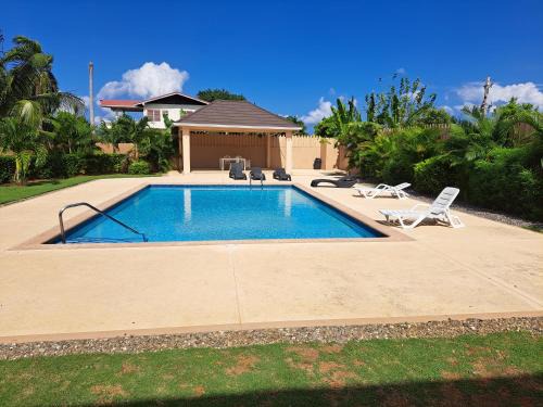 Mammee Bay Apartment | palmview estate townhouse