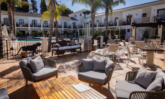 San Pedro de Alcantara Hotel | Paloma Blanca Boutique Hotel Puerto Banus