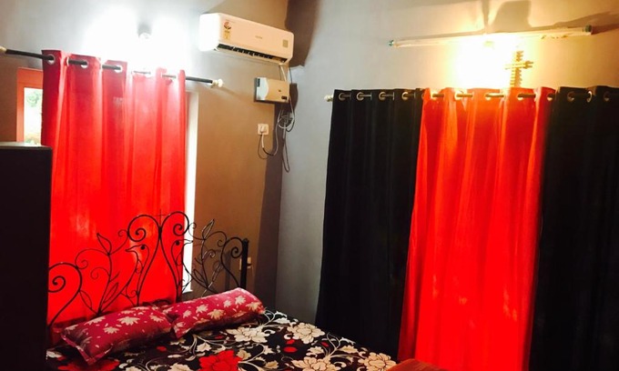 Mazal Waddo Apartment | Pamela Palms