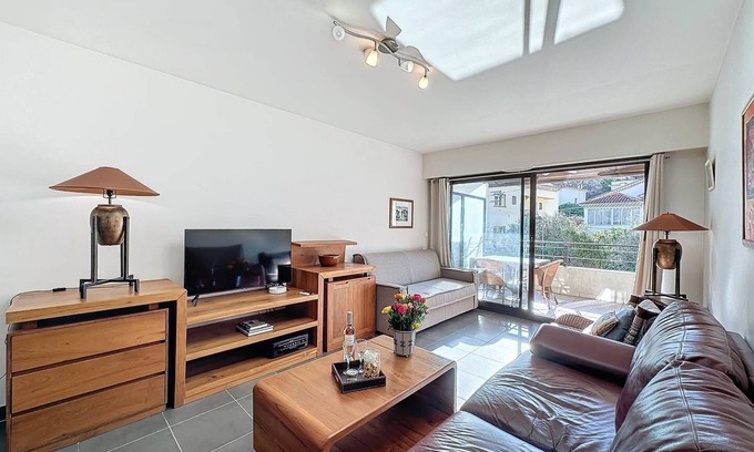 Prado - Republique Apartment | PAN2 - 2 rooms with pool and terrace
