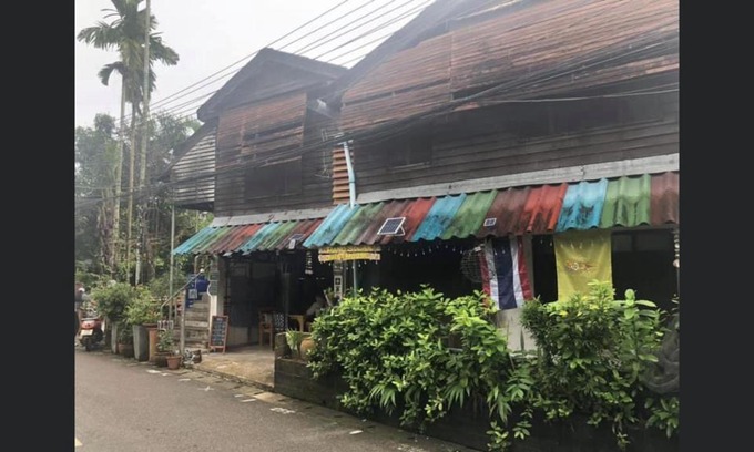 Bang Phra Bed & Breakfast | Pano Solar Guest House (พาโน โซล่า เกสเฮ้าส์ )