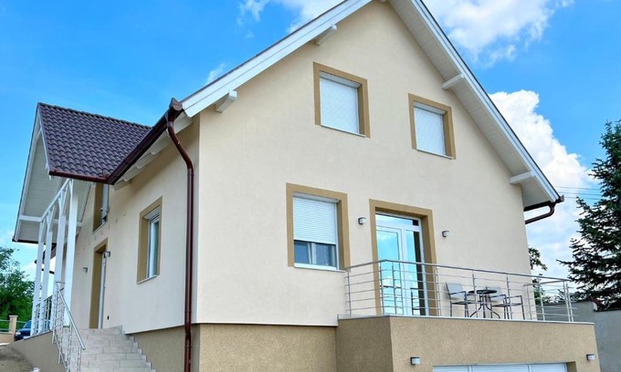Mogyorod House | Panoráma Apartman Mogyoród