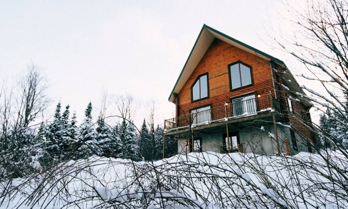 Saint-Paul-de-Montminy Ski Chalet | Panorama of the Montagne de la Coulée
