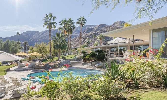 Little Tuscany House | Panorama Getaway Little Tuscany Palm Springs