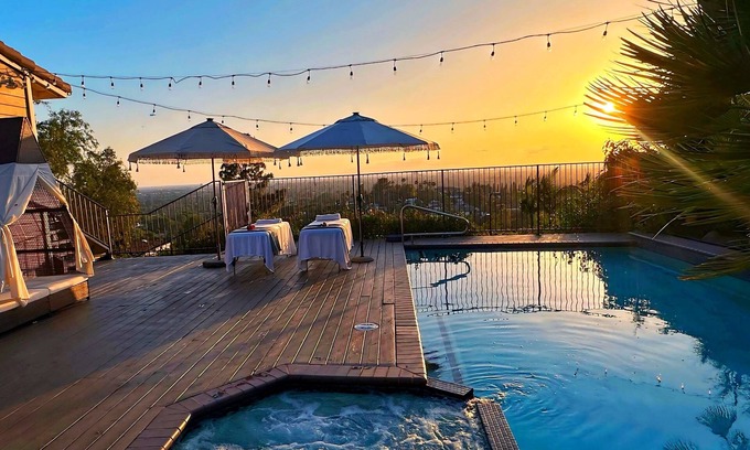 North Tustin House | Panorama Tropical Mountain Resort & Spa - Sunset view