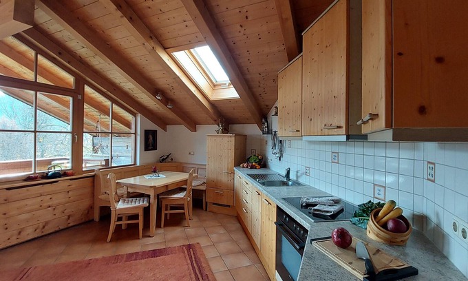 Stanggaß Apartment | Panoramaferienwohnung, 65 m², 1-4 Pers., Wohnküche, Balkon