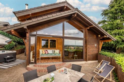 Gonnersdorf Ski Chalet | Panoramic Chalet Hot Tub, BBQ, view, terrace