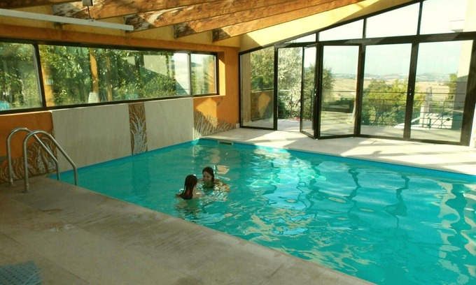 Tavullia Bed & Breakfast | Panoramic hillside accommodation