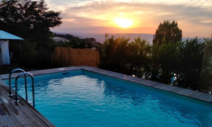 Montelabbate Apartment | Panoramic loft with swimming pool, sea, hills, wifi, relaxation, holidays