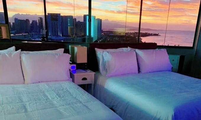 Waikiki Condo | Panoramic Ocean-View/STEPS FROM BEACH/FreeParking/Best Location in Waikiki