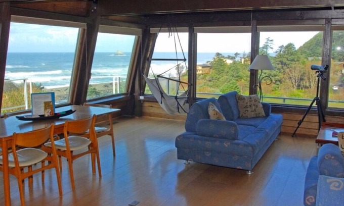 Arch Cape Cottage | Panoramic Ocean Views & Hot Tub on Secluded Oregon Coast Oswald West State Park