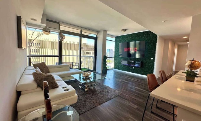 Lenox Apartment | Panoramic Penthouse Views - Two 15ft Balconies