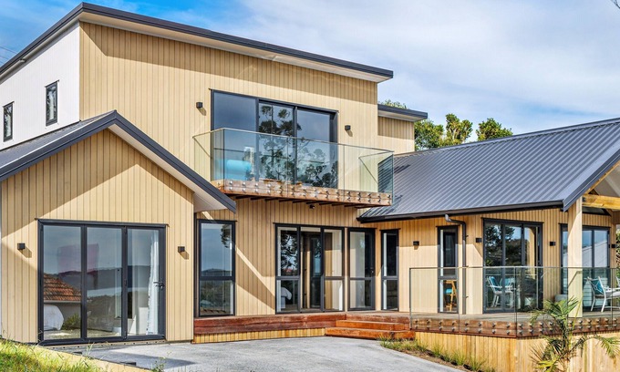Whangaparaoa House | Panoramic views on the Peninsula