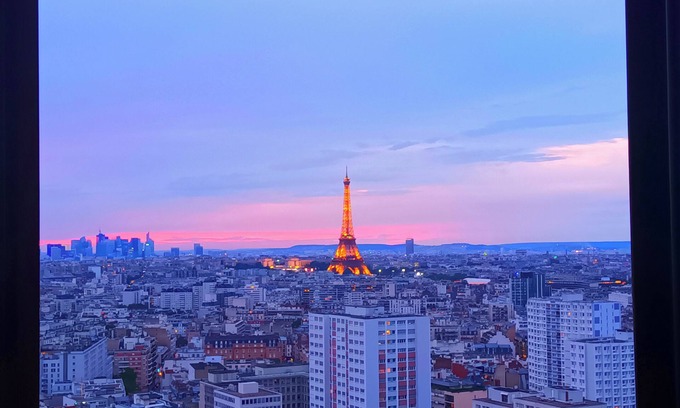 Falguiere Apartment | Panoramic Views of Paris and Pool