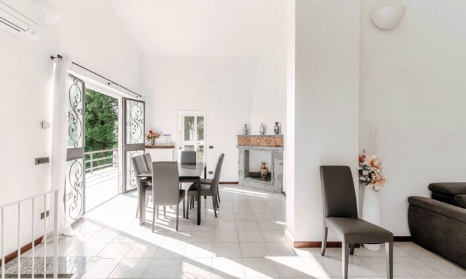Montorfano House | Panoramic villa (Montorfano Garden & Lake View)