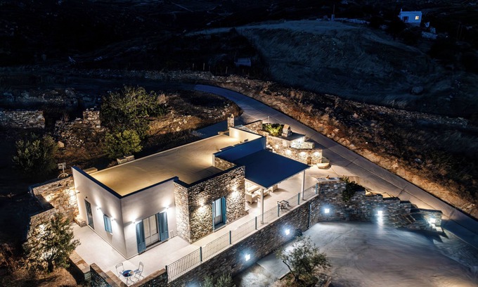 Melanes Villa | Pantiki Luxury Suite Naxos