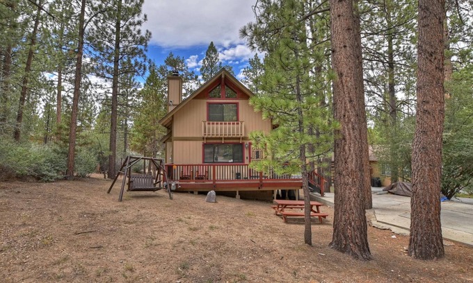 Fox Farm Cabin | Papa Bear Cabin By Destination Big Bear: Conveniently Located to Big Bear Amenities! Wood Burning Fireplace! Close to Biking Paths!