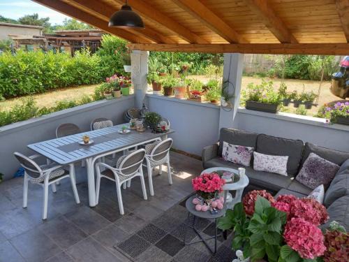 Buzdohanj Apartment | Papa's place