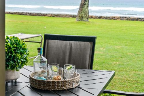 Honokowai House | Papakea A108 · PK A108 Remodeled OceanFront Studio w Ocean Views