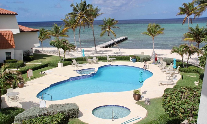 West Bay Condo | Pappagallo Beach: Island Gem!