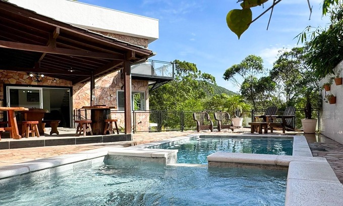 Praia do Rosa House | Paraíso Azul do Rosa