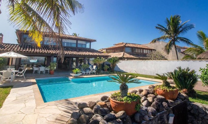 Manguinhos House | Paraíso Pé na Areia de Geribá com Cinco Suítes Por Luxury Rentals