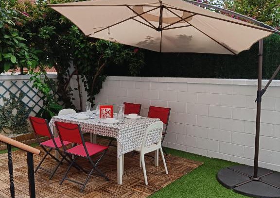 Castro Urdiales Apartment | Paraíso Soleado: Piso con Terraza, Piscina y Garaje a 5 min de Playa